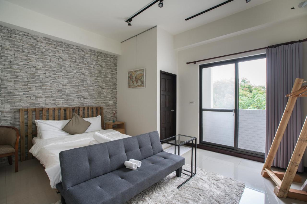 黑琵軼棧湖濱旅宿 K&B Happy Hostel Tainan Luaran gambar