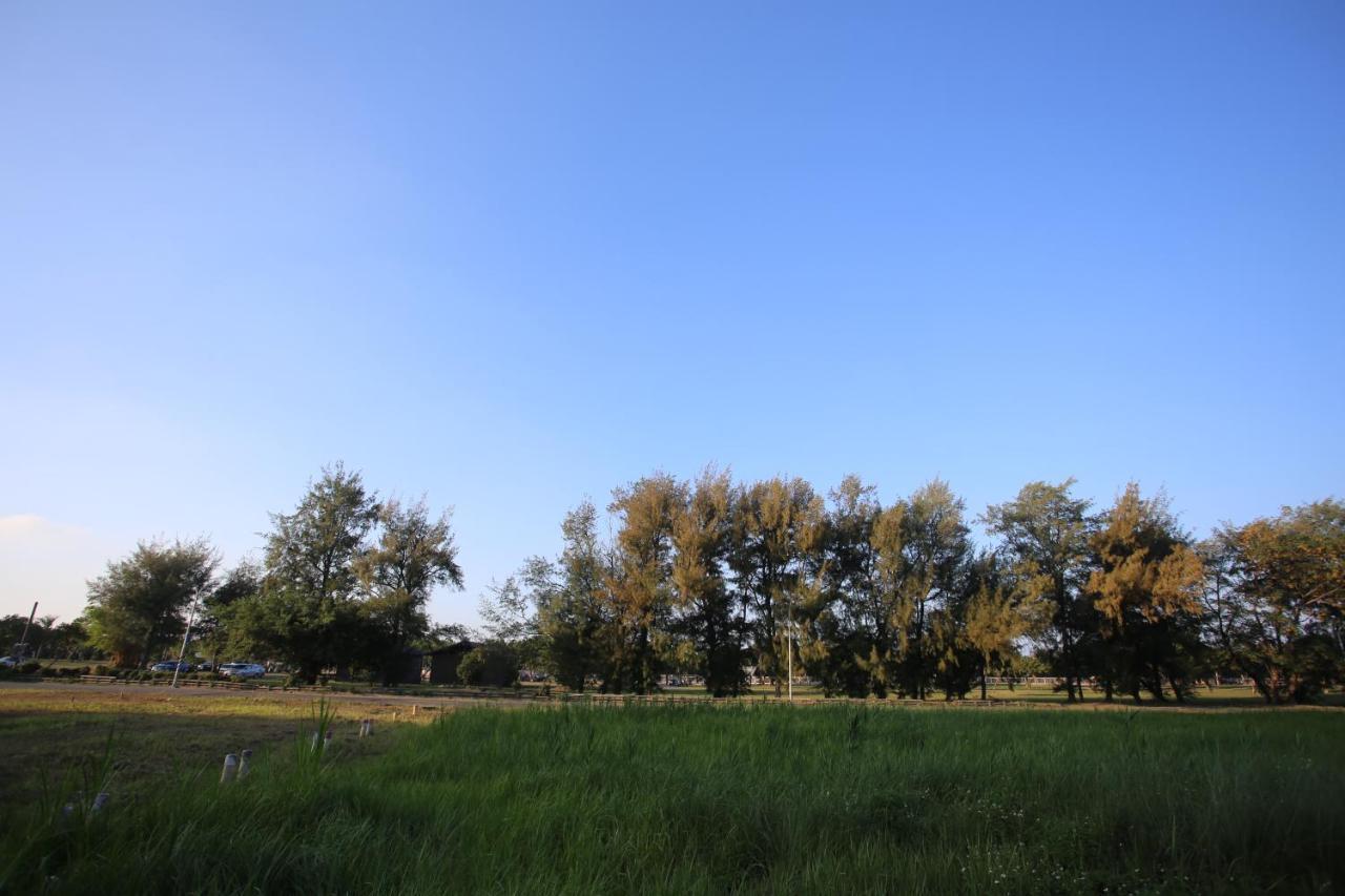 黑琵軼棧湖濱旅宿 K&B Happy Hostel Tainan Luaran gambar