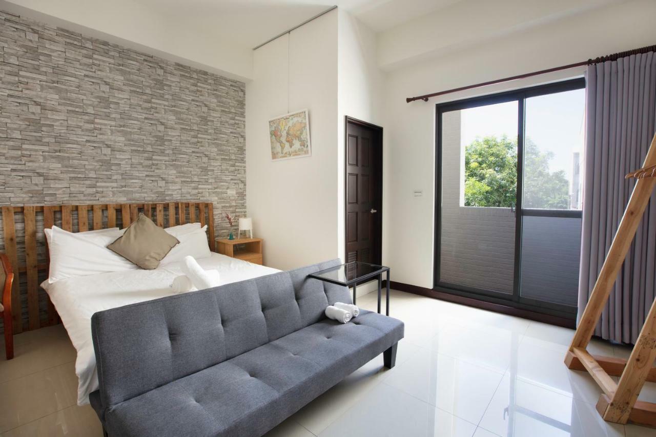 黑琵軼棧湖濱旅宿 K&B Happy Hostel Tainan Luaran gambar
