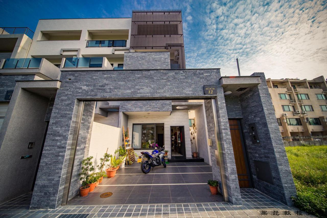 黑琵軼棧湖濱旅宿 K&B Happy Hostel Tainan Luaran gambar